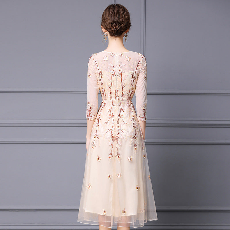 MXX185 O Collar Embroidered evening Dress